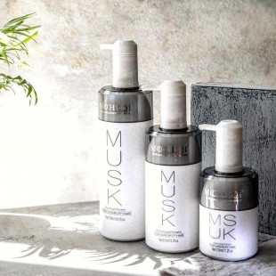 MOCHEQI MUSK Шампунь с гидролизованным кератином и маслом жожоба для волос SHAMPOO ANTI DANDRUFF, 318 мл